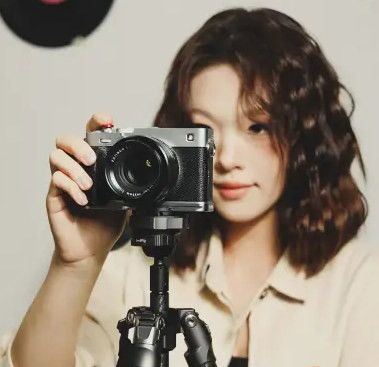 Площадка с рукояткой SmallRig 5447 Silicone Handle для Fujifilm X-E5 Серебро