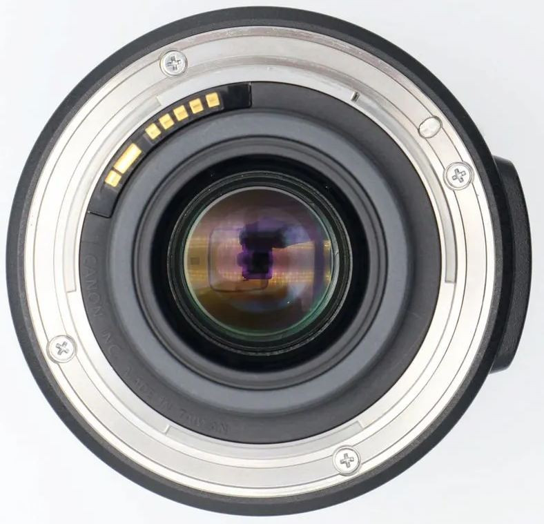 Canon EF-S 18-135mm f/3.5-5.6 IS  (сост. 4)