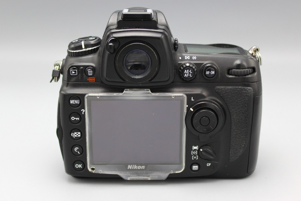 Nikon D700  (111 тыс. кадров)