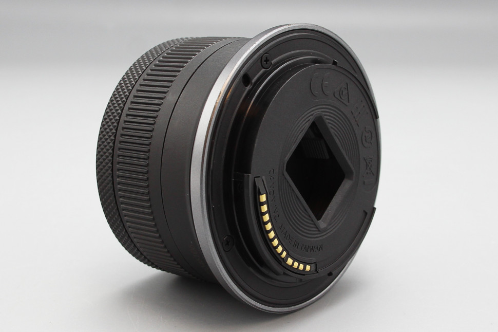 Canon RF-S 18-45mm f/4.5-6.3 IS STM(like new)