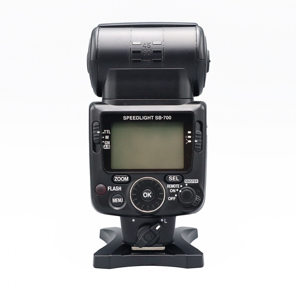 Nikon Speedlight SB-700  (состояние 5-)