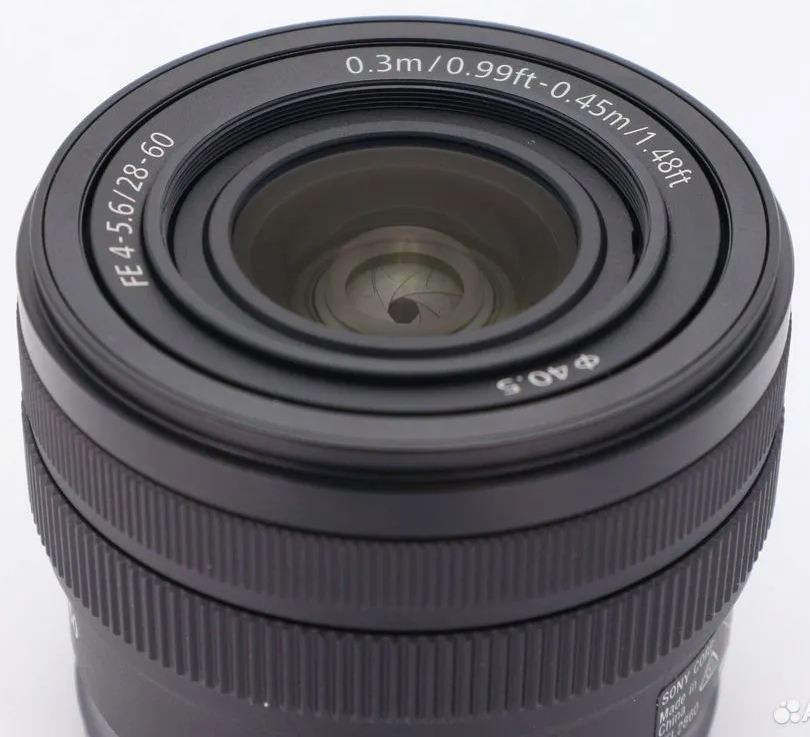 Sony FE 28-60mm f/4-5.6  (витринный образец)