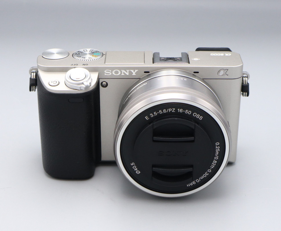Sony A6000 Kit 16-50mm  f/3.5-5.6 PZ OSS (6.600 кадров)