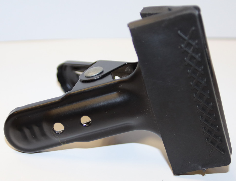 Зажим клипса Falcon Eyes CL-C35 (состояние 4)