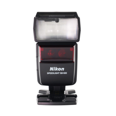 Nikon Speedlight SB-600 (like new)