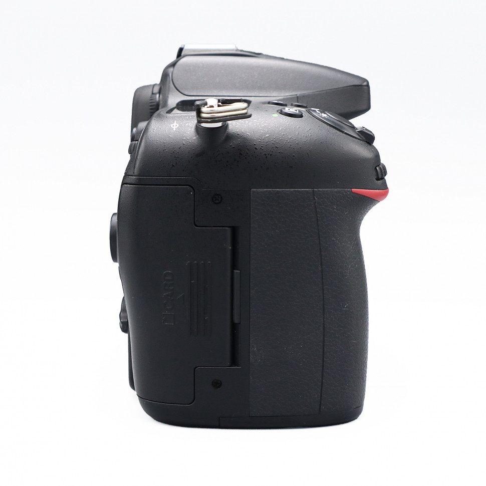 Nikon D7100 (19500 кадров)