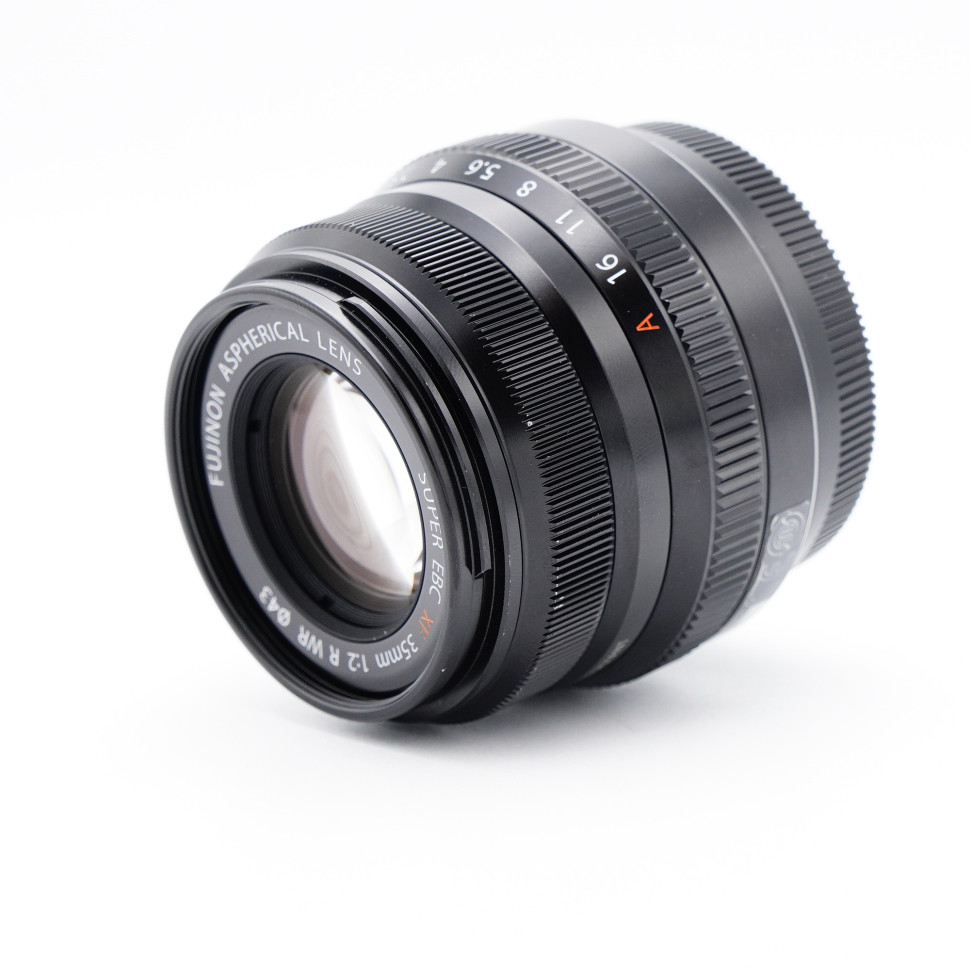 Fujifilm XF 35mm f/2 R WR (состояние 5-)