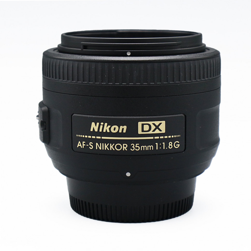 Nikon AF-S 35mm f/1.8 G (like new)