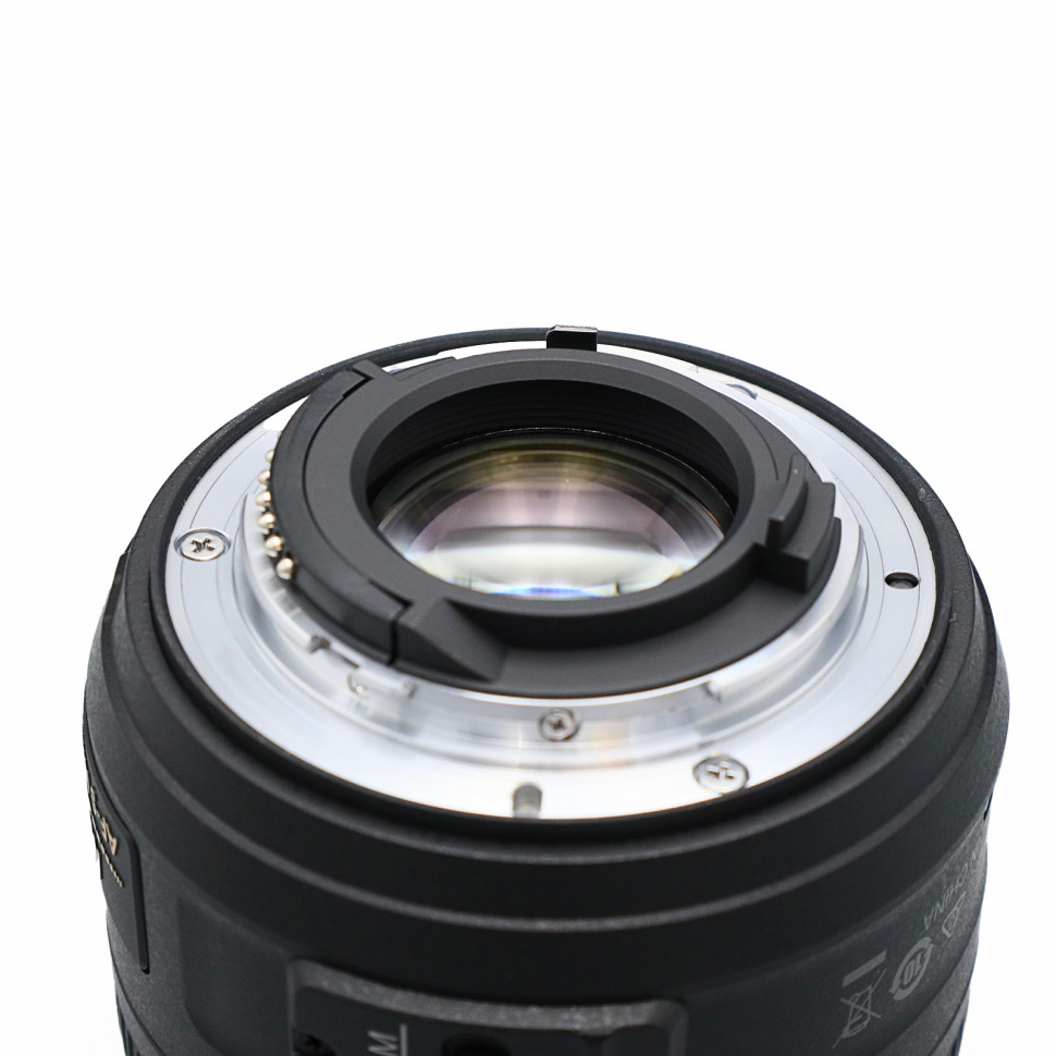 Nikon AF-S 35mm f/1.8 G (like new)