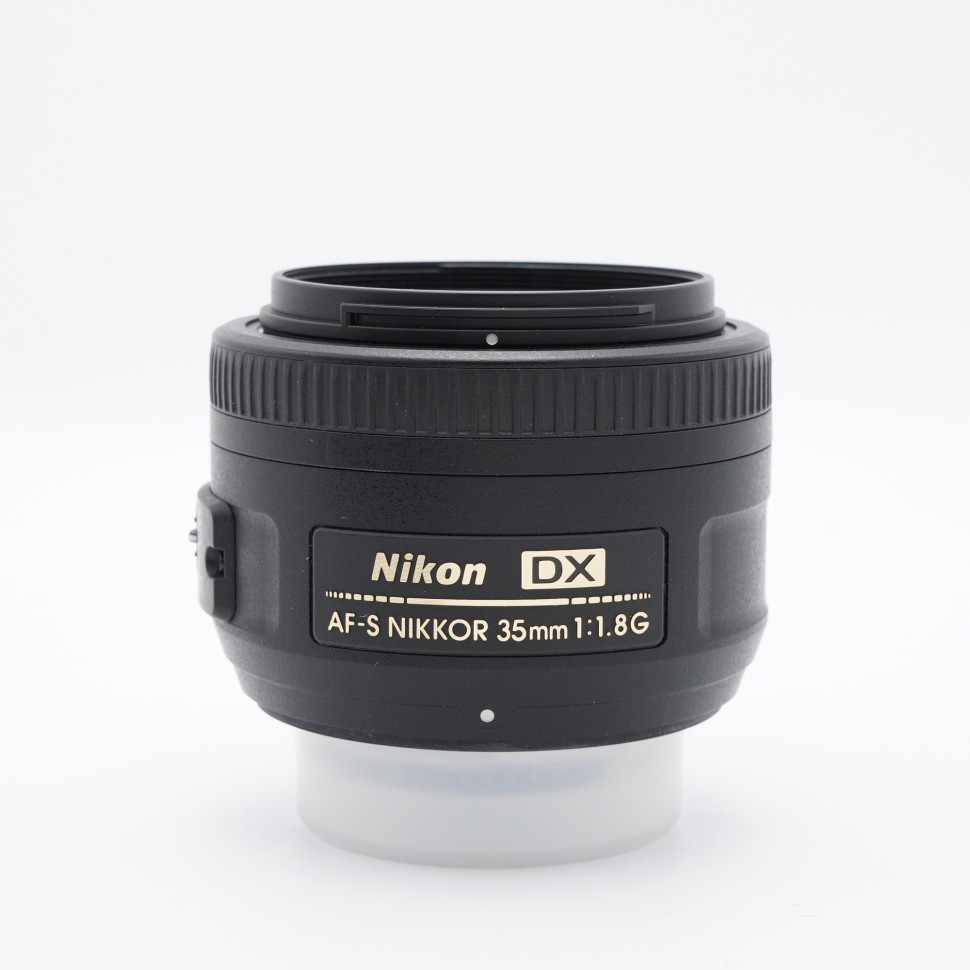 Nikon 35mm f/1.8G AF-S DX Nikkor  (сост. 5)