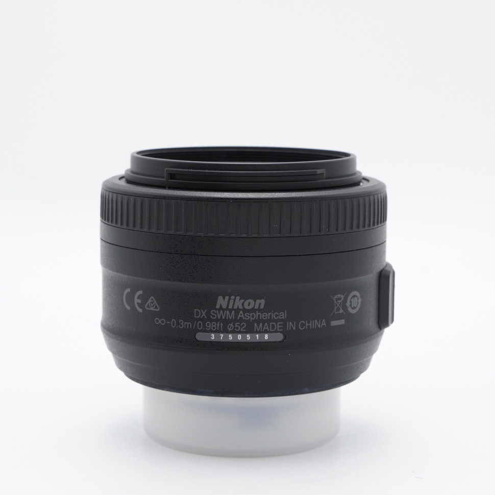 Nikon 35mm f/1.8G AF-S DX Nikkor  (сост. 5)