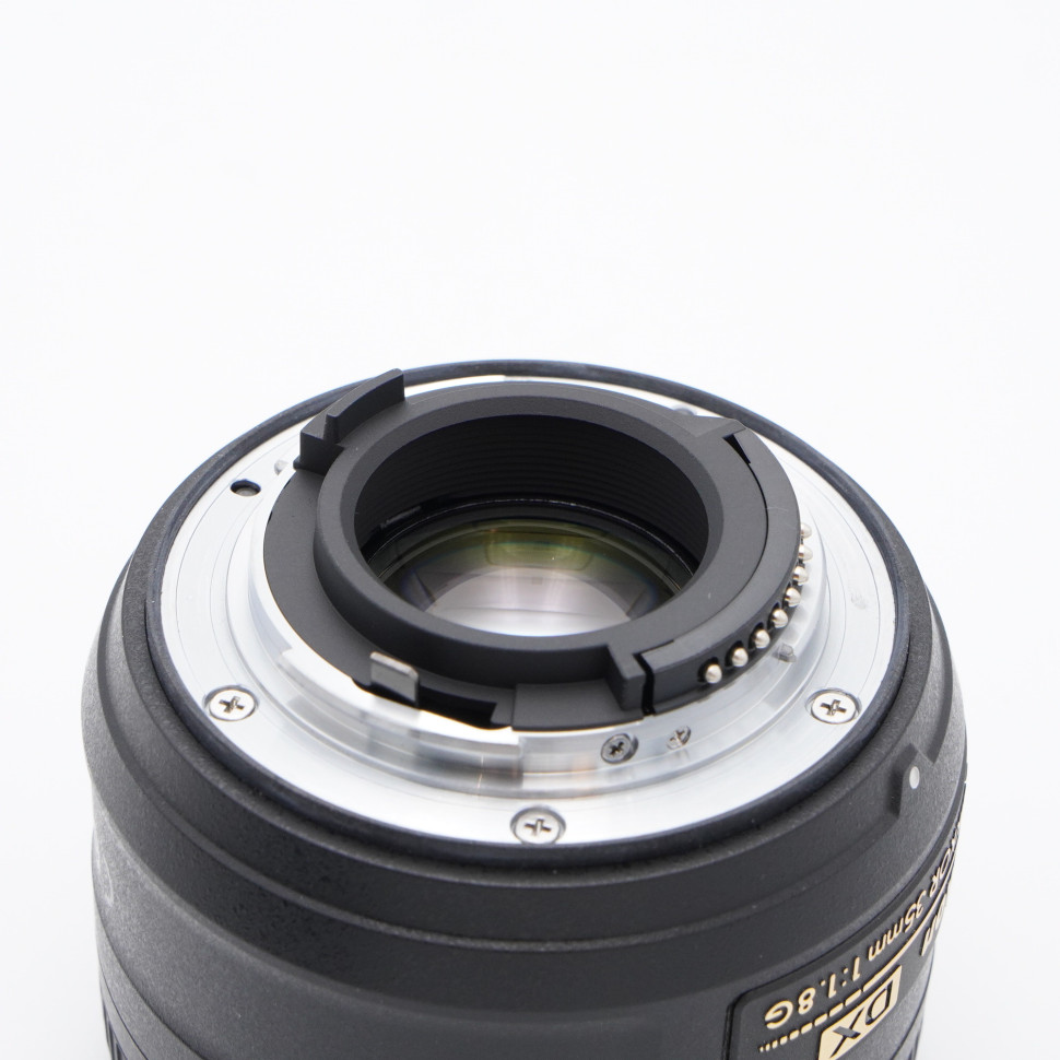 Nikon 35mm f/1.8G AF-S DX Nikkor  (сост. 5)