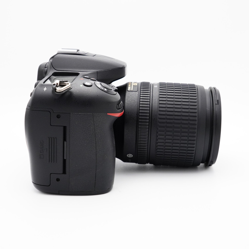 Nikon D7100 Kit AF-S 18-105mm (21.000 кадров)