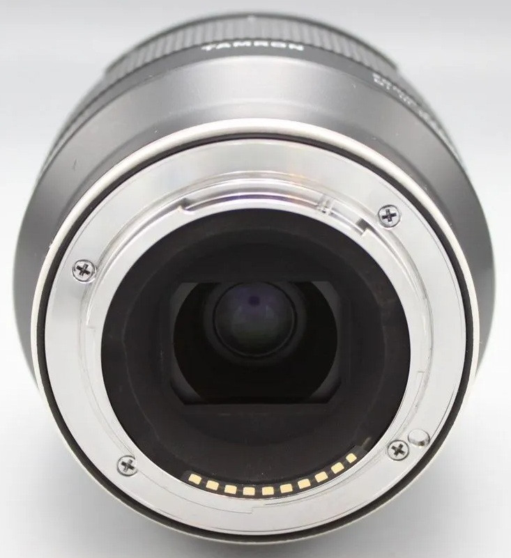 Tamron 20mm f/2.8 Di III OSD Sony (сост. 5-)
