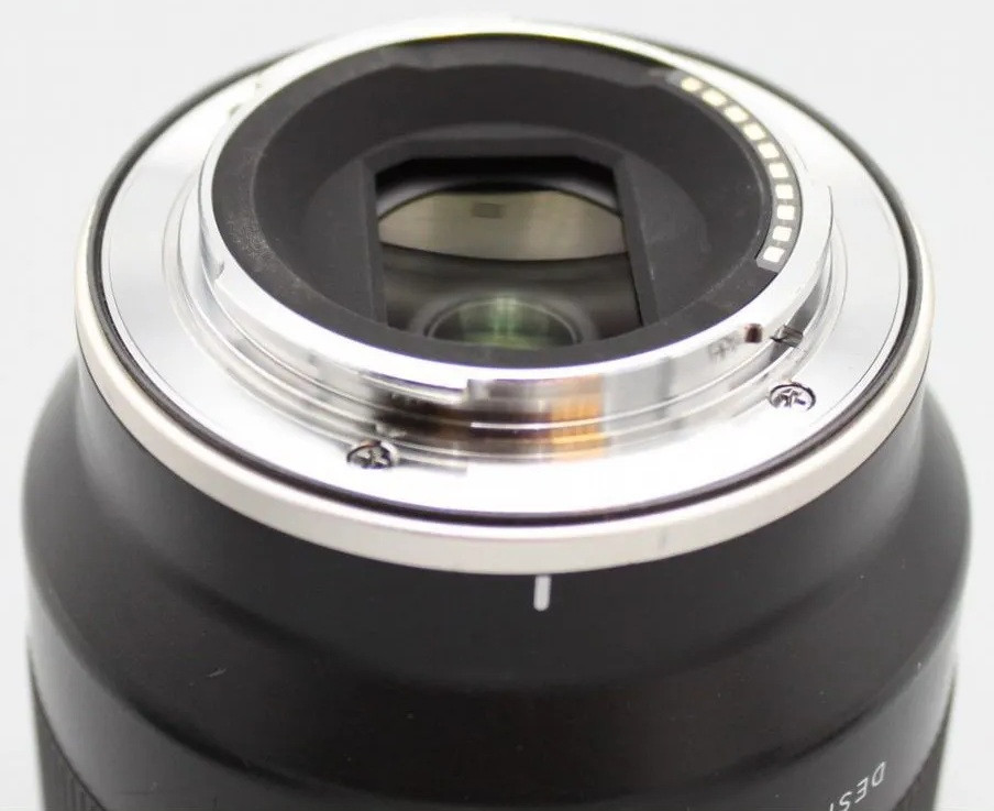 Tamron 20mm f/2.8 Di III OSD Sony (сост. 5-)