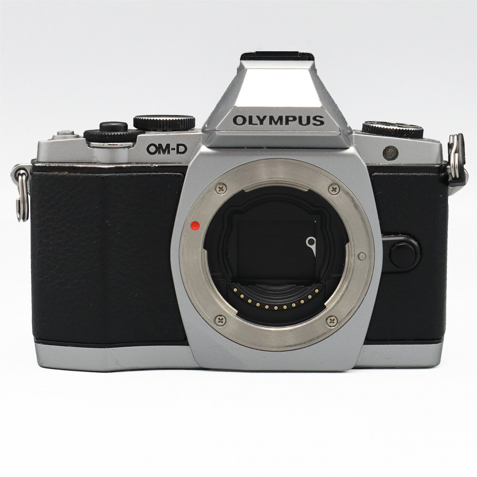 Olympus OM-D E-M5 (нерабочий)