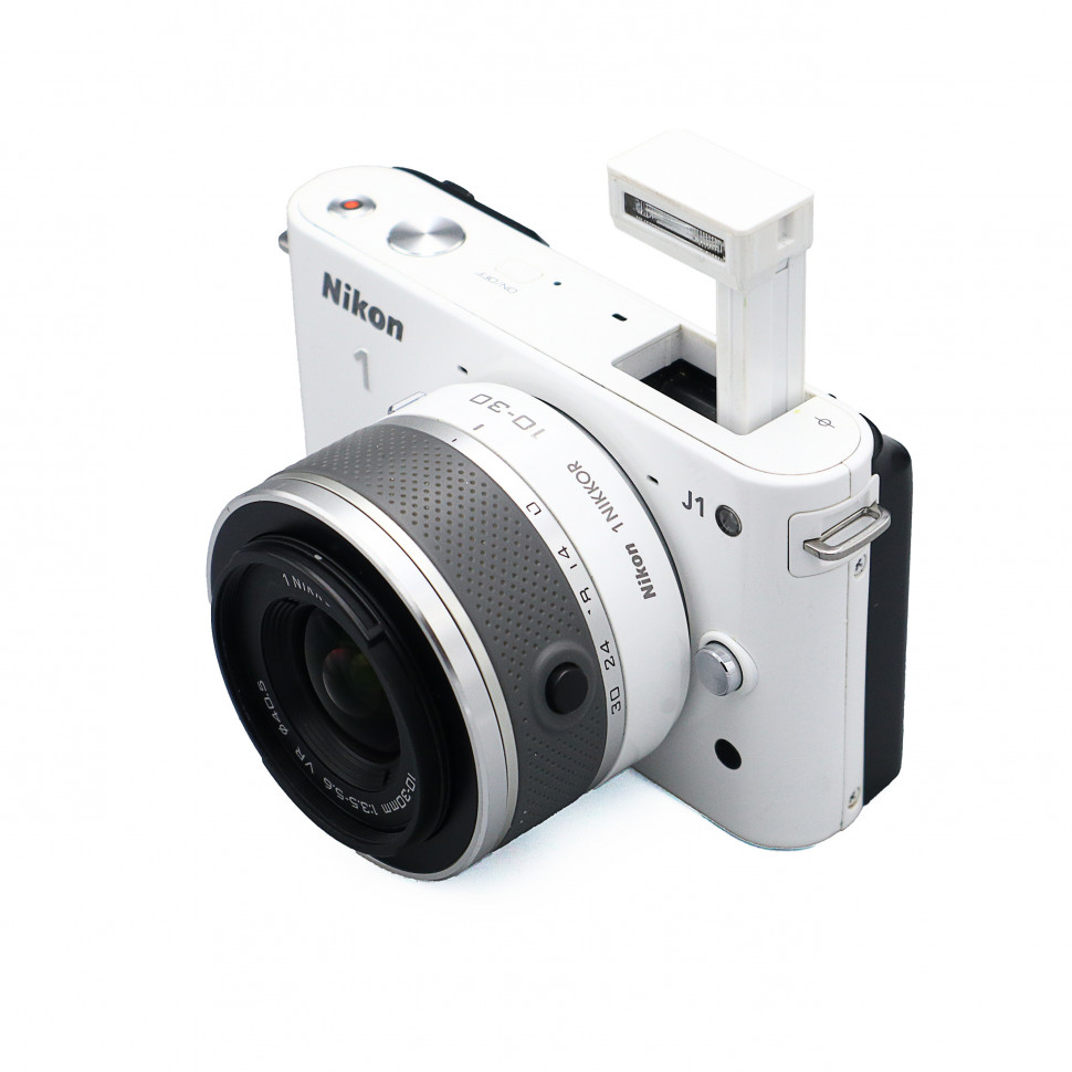 Nikon J1 Kit Nikkor 10-30mm VR (состояние 4)
