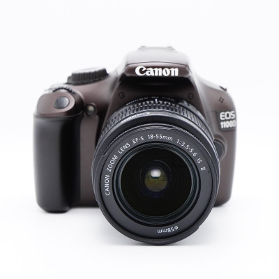 Canon EOS 1100D kit 18-55mm IS II (4700 кадров)
