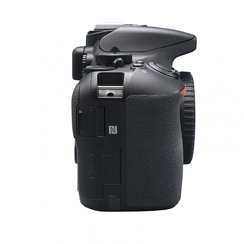 Nikon D5600 (9.000 кадров)