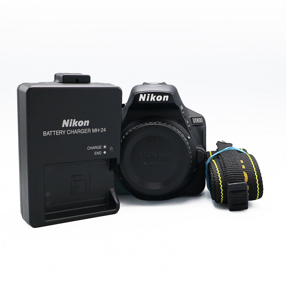 Nikon D5600 (9.000 кадров)