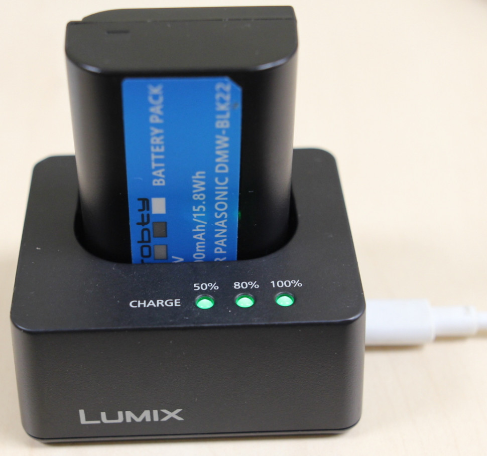 Зарядное устройство Panasonic DVLC1005Z для DMW-BLK22 (состояние 5-)