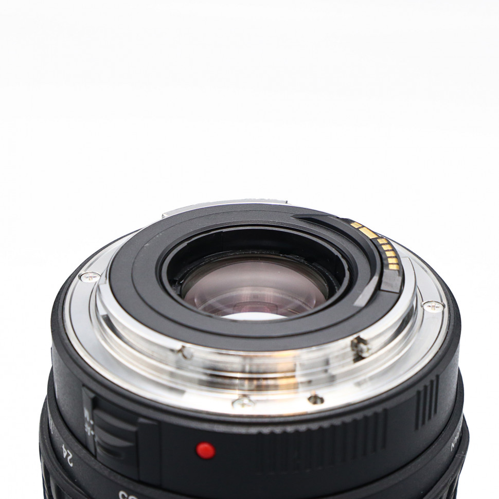 Tamron SP 17-50mm f/2.8 XR Di II Canon EF-S (состояние 4-)