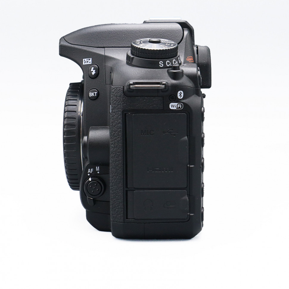 Nikon D7500 (11.000 кадров)