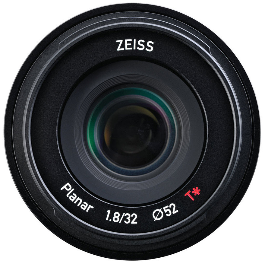 Объектив Zeiss Touit 32mm f/1.8 XF
