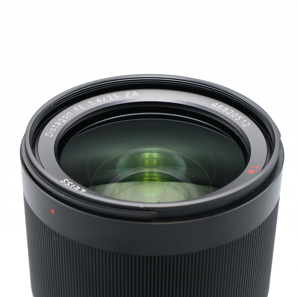 Sony Distagon T* FE 35mm f/1.4 ZA (состояние 5)