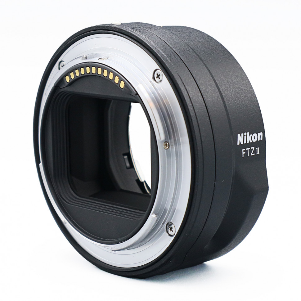 Nikon FTZ II Mount Adapter  (Like new)