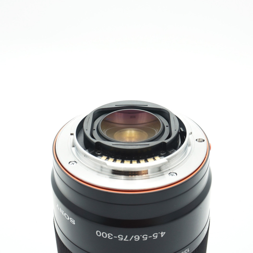 Sony DT 75-300mm f/4.5-5.6 (состояние 4)