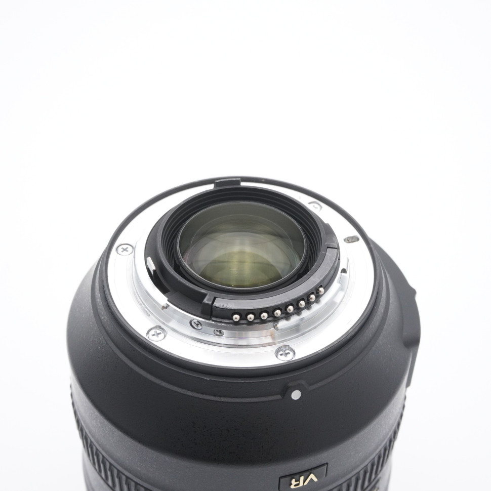 Nikon 28-300mm f/3.5-5.6G AF-S ED VR (состояние 4)