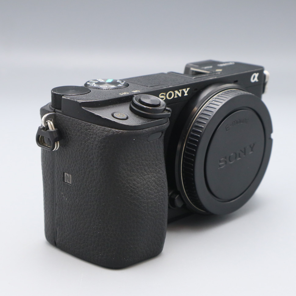 Sony A6300 body (83200 кадров)