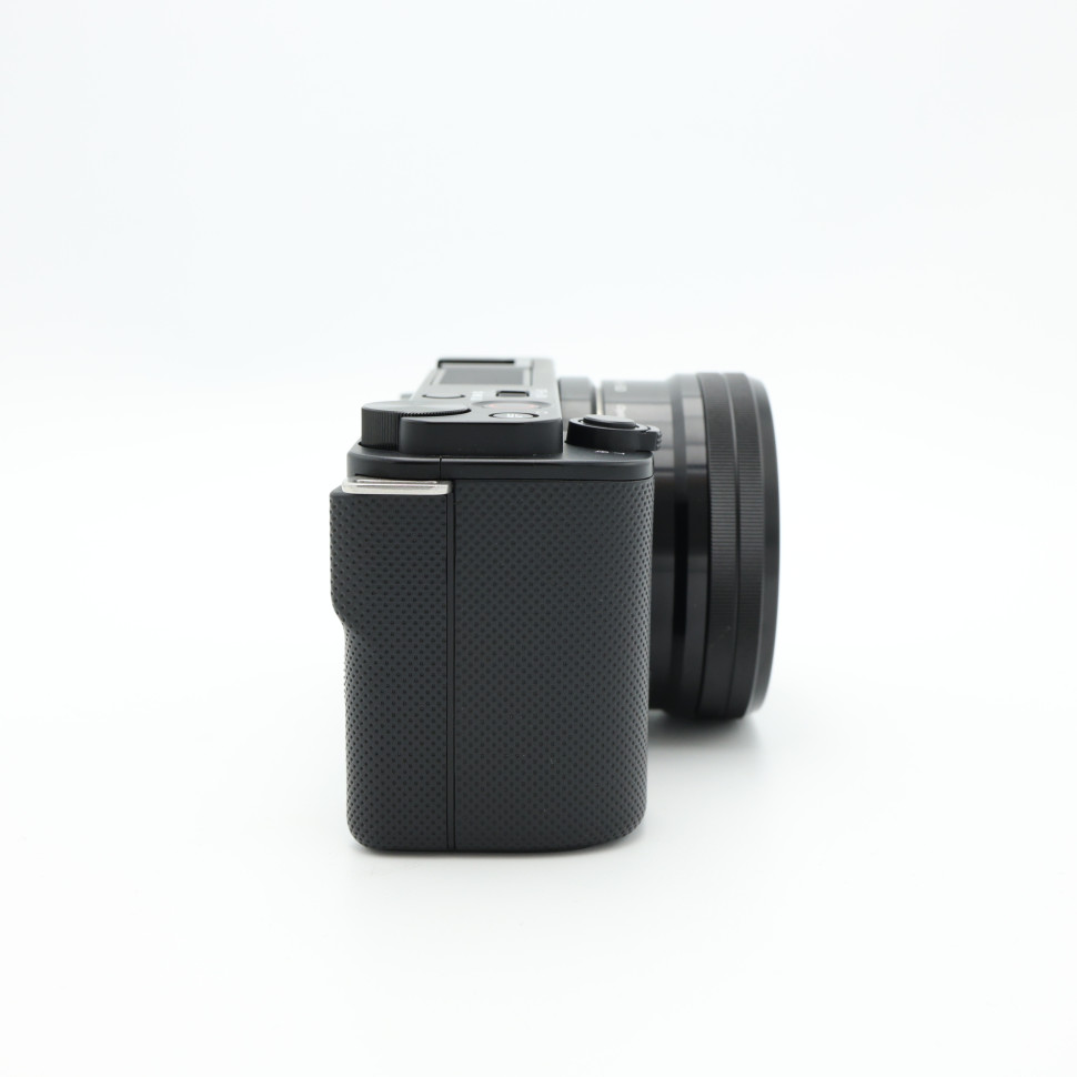 Sony ZV-E10 kit 16-50mm (1.700 кадров)