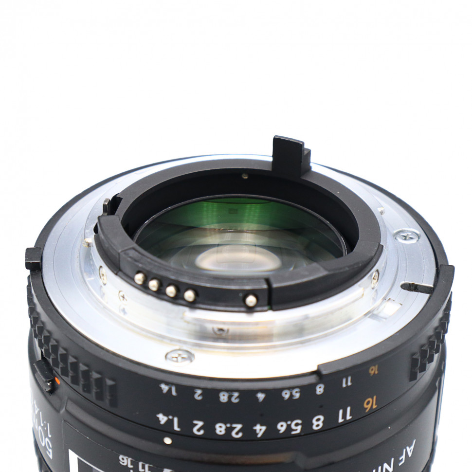 Nikon AF 50mm f/1.4 D (состояние 4)