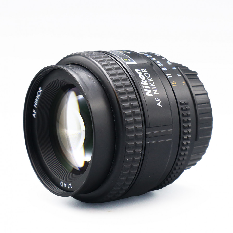 Nikon AF 50mm f/1.4 D (состояние 4)