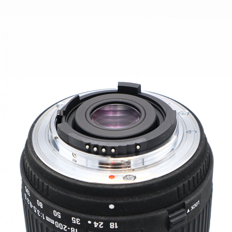 Sigma 18-200mm f/3.5-6.3 DC Nikon (состояние 5-)