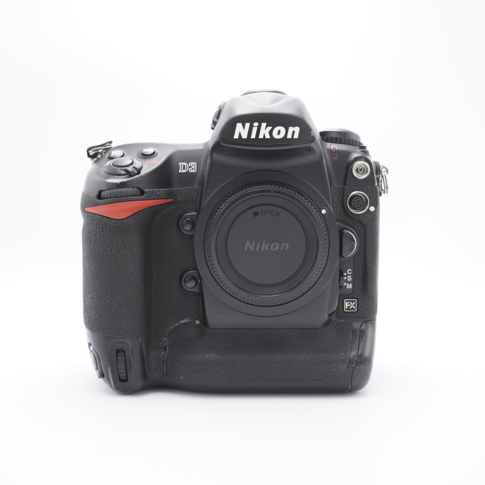 Nikon D3 body (283000 кадров)