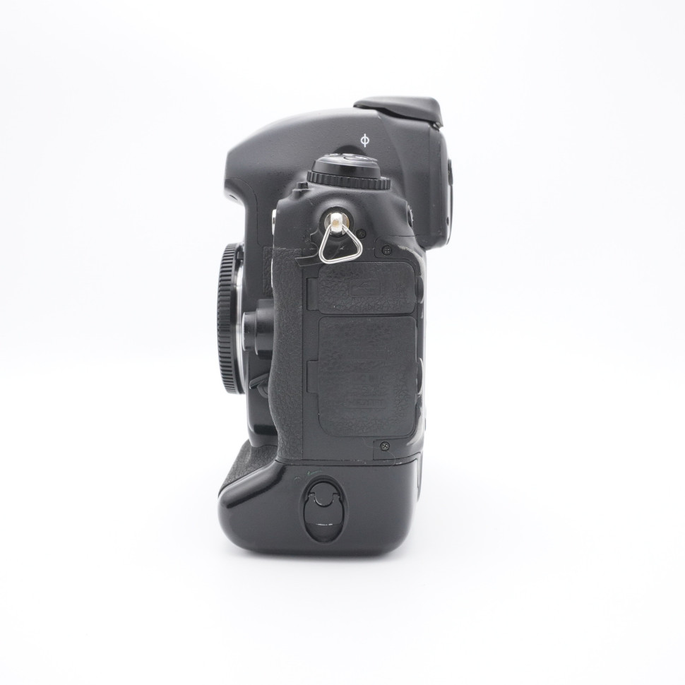 Nikon D3 body (283000 кадров)