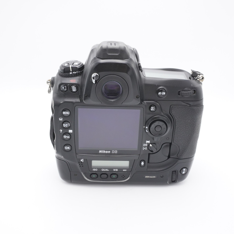 Nikon D3 body (283000 кадров)