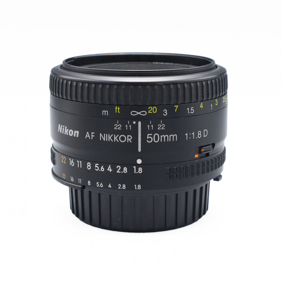 Nikon AF 50mm f/1.8 D (состояние 4)