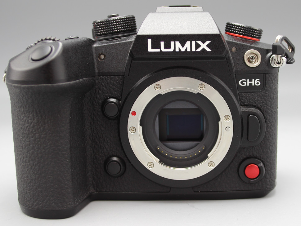 Panasonic Lumix GH6 (400 кадров)