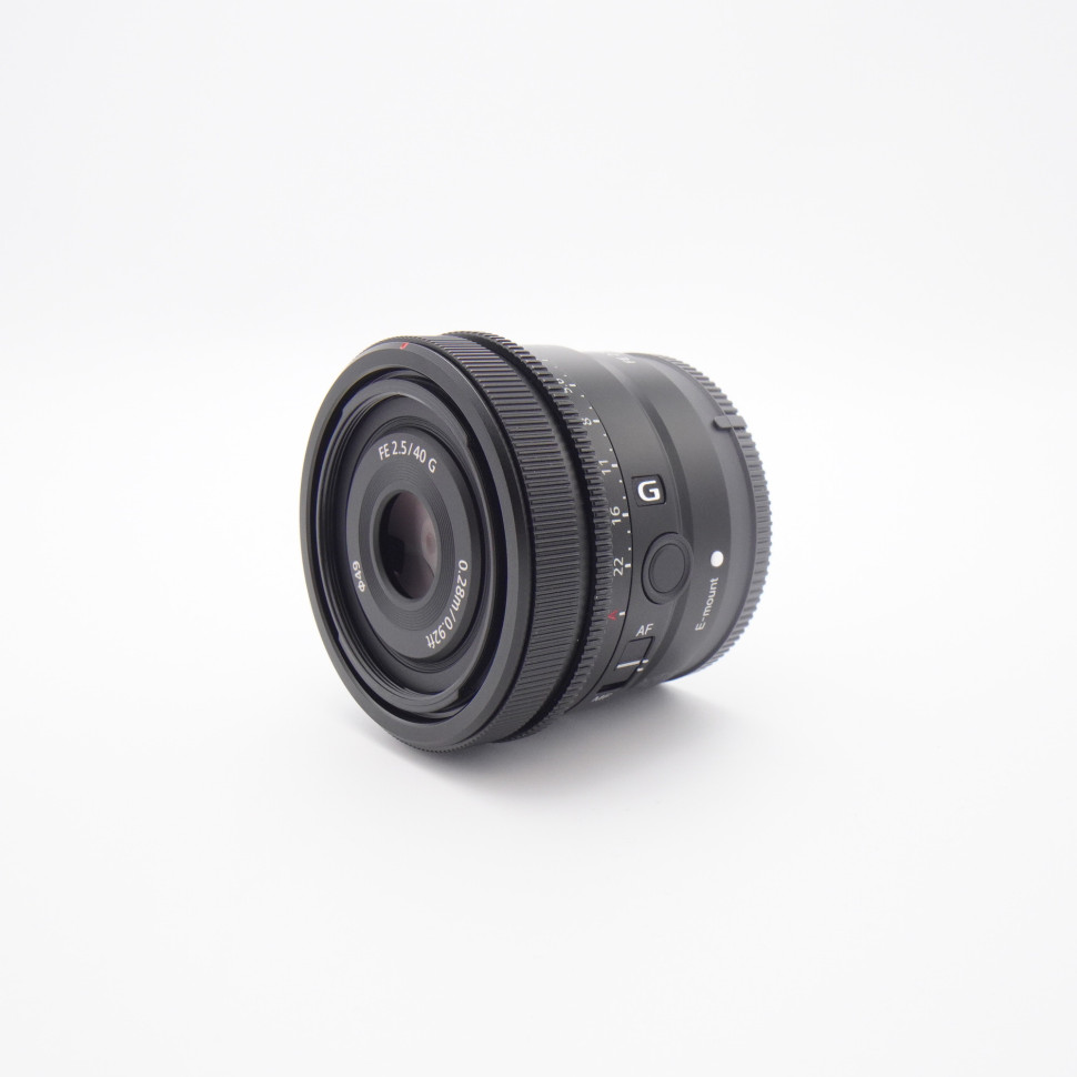 Sony FE 40mm f/2.5 G (like new)