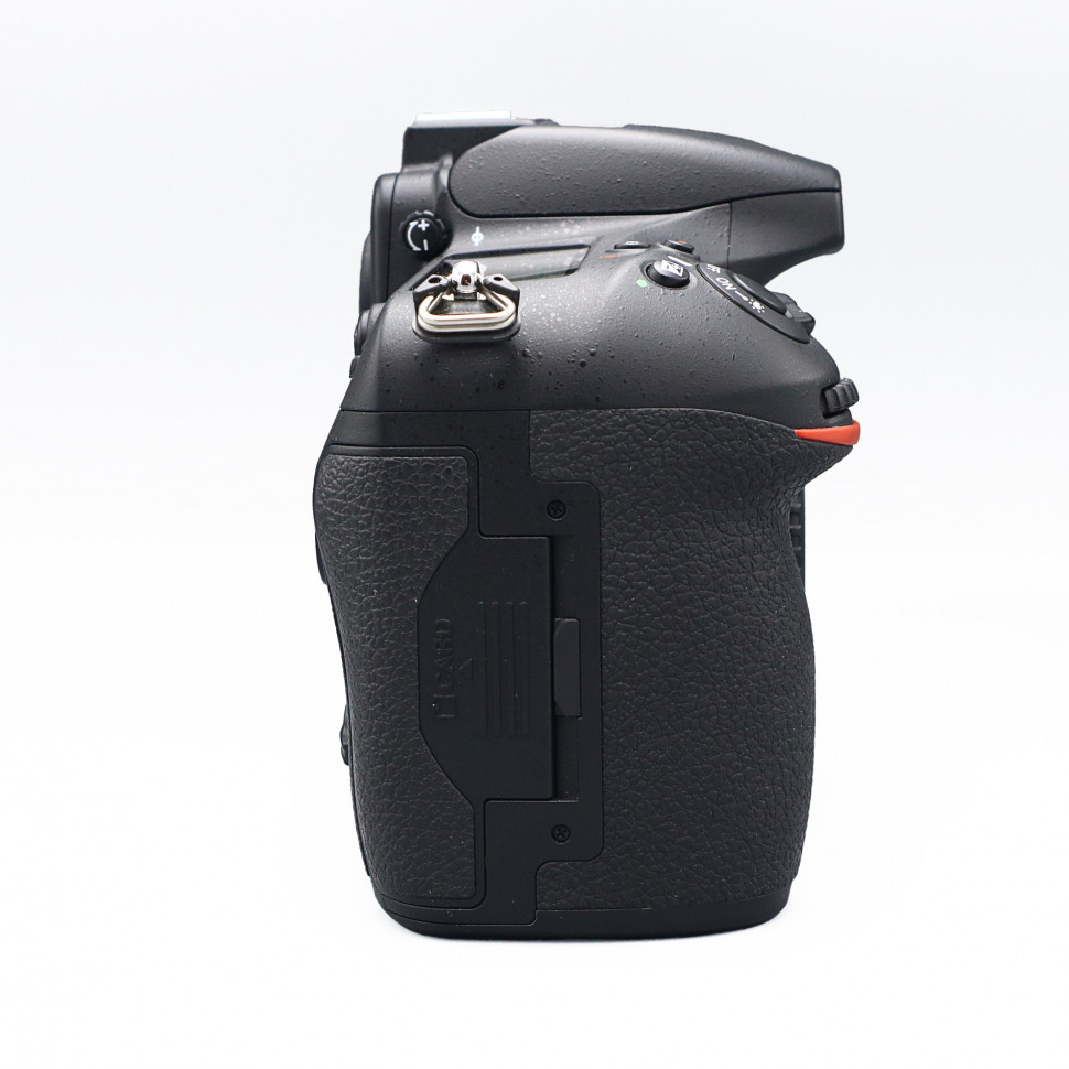 Nikon D810 (8.000 кадров)