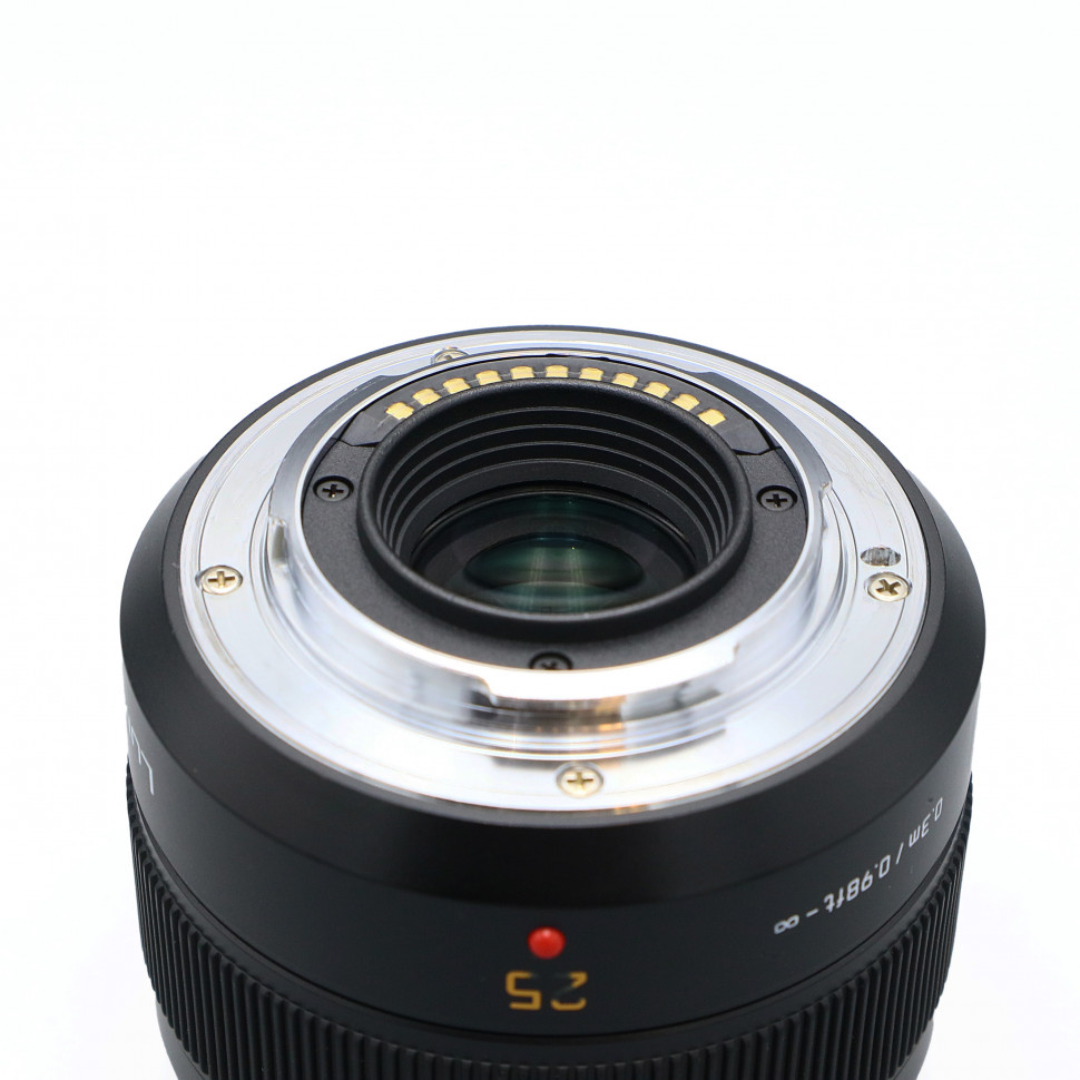 Panasonic Lumix Leica DG Summilux 25mm f/1.4 ASPH (состояние 5-)