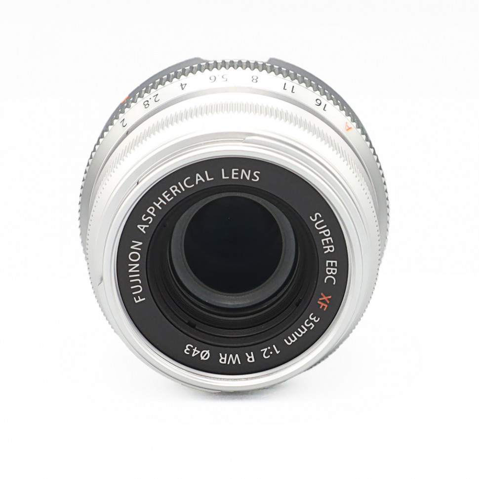 Fujifilm XF 35mm f/2 R WR (like new)