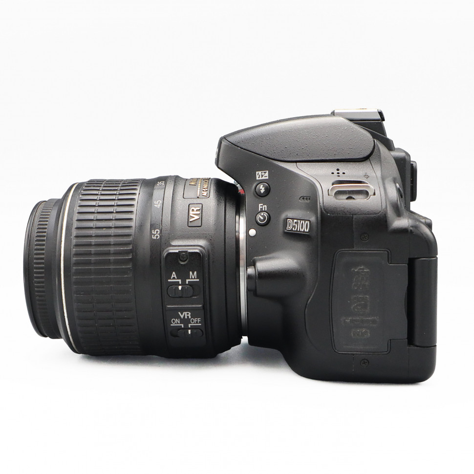 Nikon D5100 kit 18-55mm (18500 кадров)