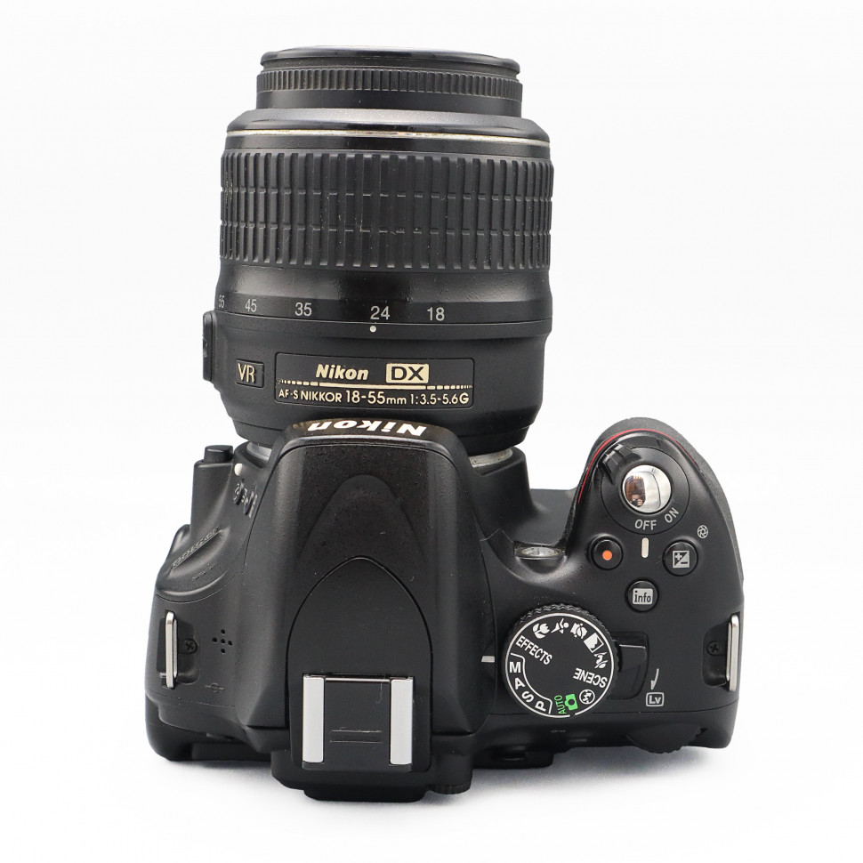 Nikon D5100 kit 18-55mm (18500 кадров)