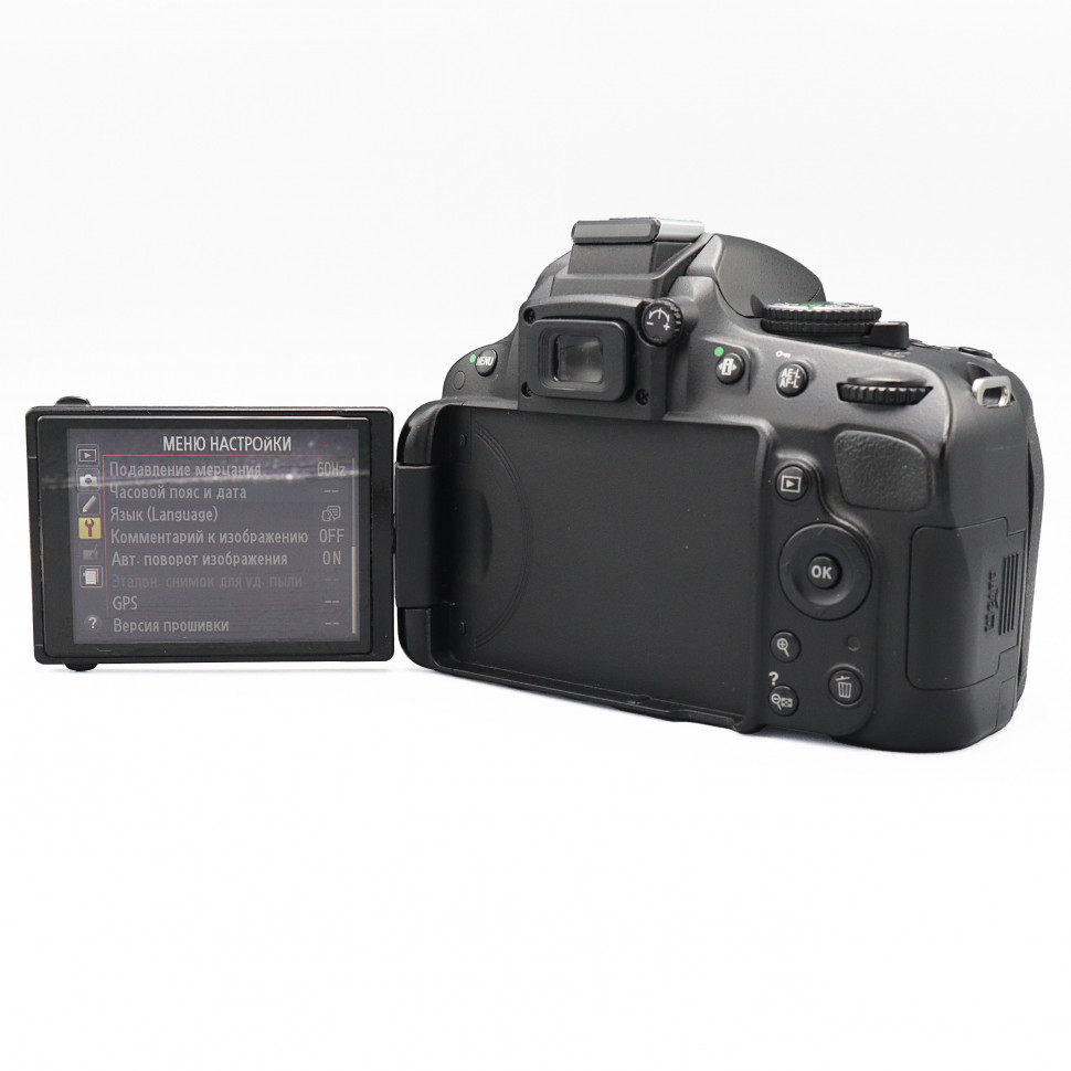 Nikon D5100 kit 18-55mm (18500 кадров)