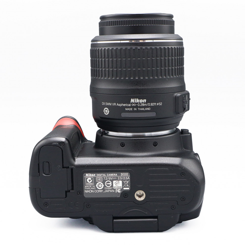Nikon D5000 Kit AF-S 18-55mm VR (22.000 кадров)